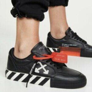 Mens Off White sneakers size 40